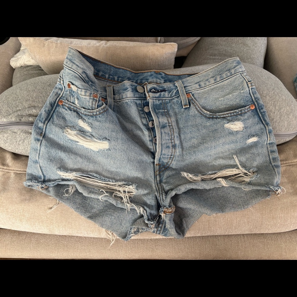 Levi 501 Jean shorts. Size 29.